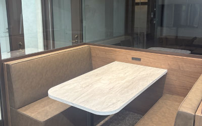 SMCグループ東京オフィス会議室03